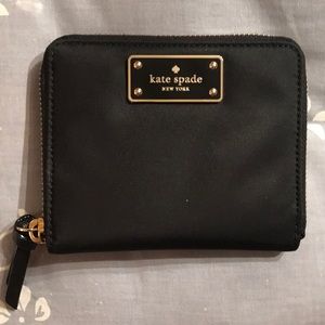 Small Kate Spade wallet